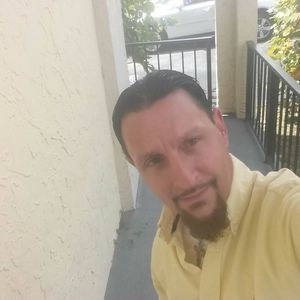 Meet your Posher, Raul